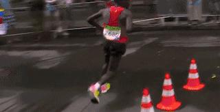 跑步快慢和脚脖子有关系,跑步的快慢跟胖瘦有关系