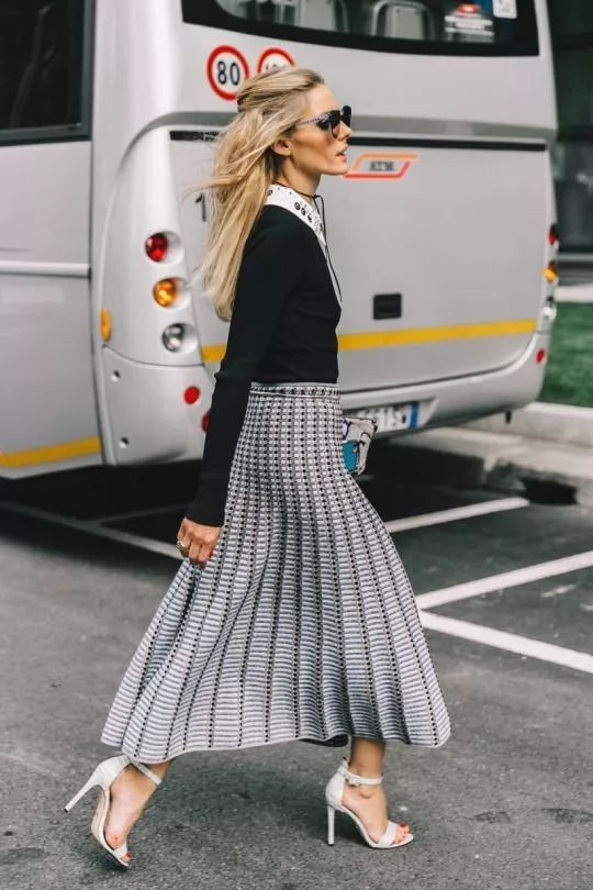 2018年不用大毛衣+仙女裙,你还敢说自己时髦?