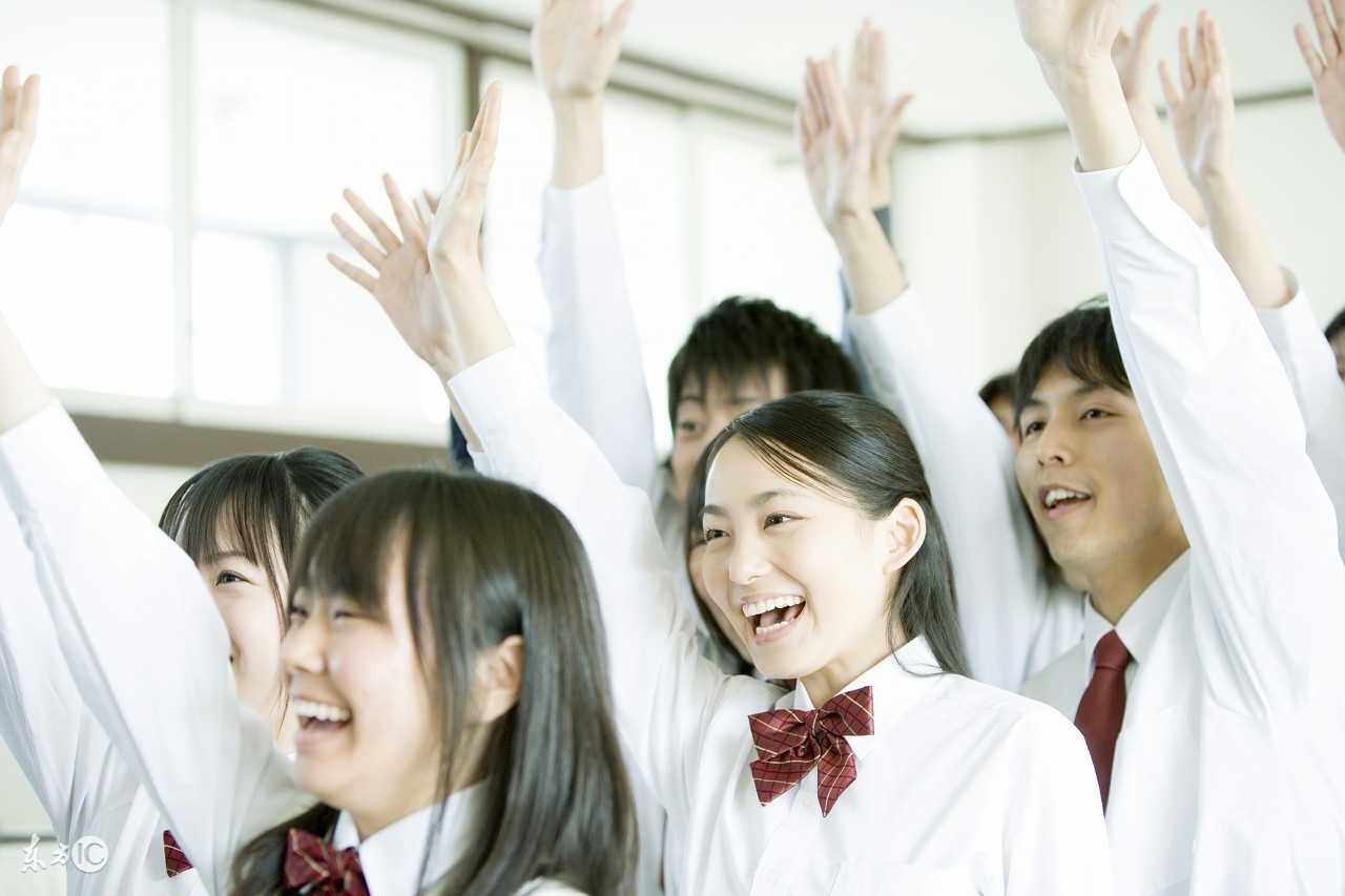 教大家精准引流技巧，是教你如何让对产品有兴趣有需求人主动加你