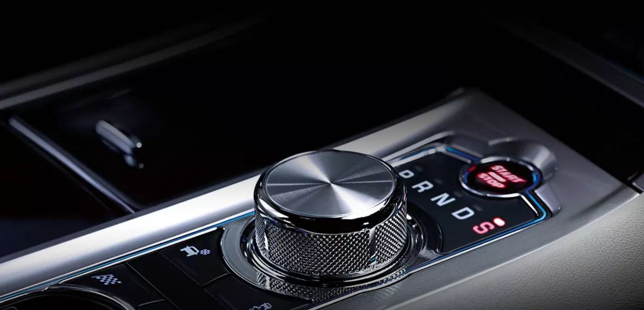 各车型的换挡方式,新手上路手动挡正确换挡方式