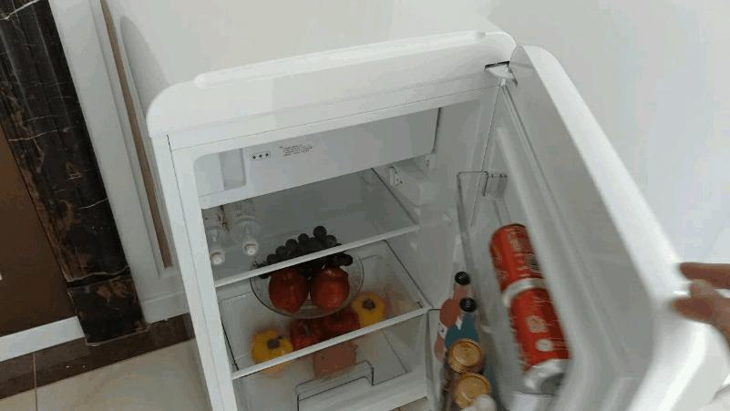 小吉冰箱和西门子冰箱哪个好,小吉复古冰箱测评