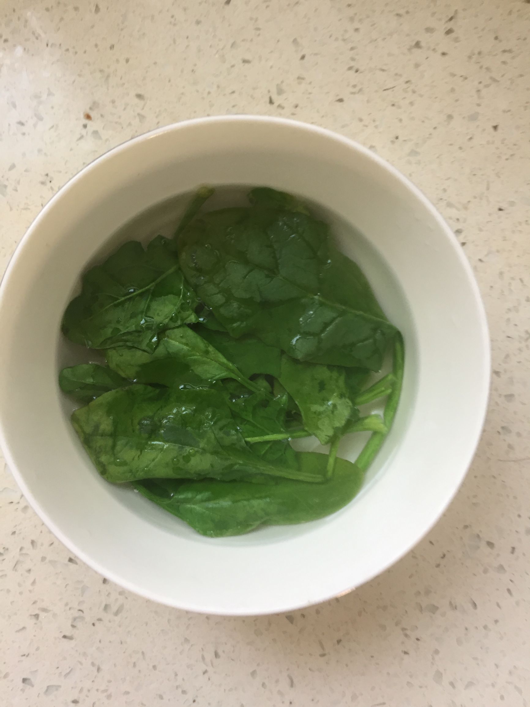 菠菜鸡蛋虾仁汤宝宝辅食,菠菜鸡蛋虾仁汤小孩