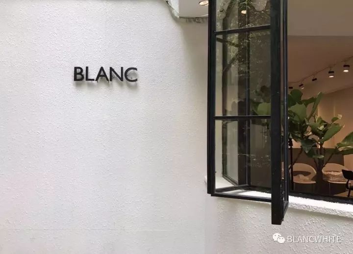 普通tshirt怎样穿更时尚,t-shirt怎么样才能潮流