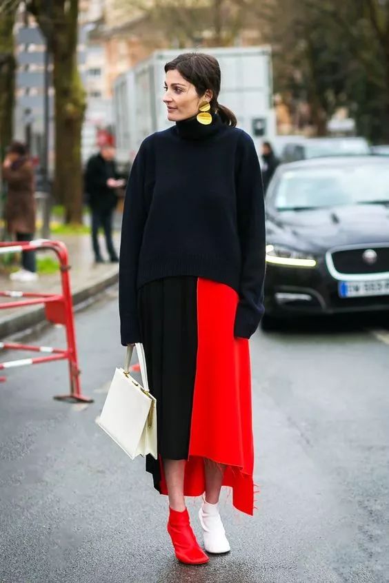 2018年不用大毛衣+仙女裙,你还敢说自己时髦?