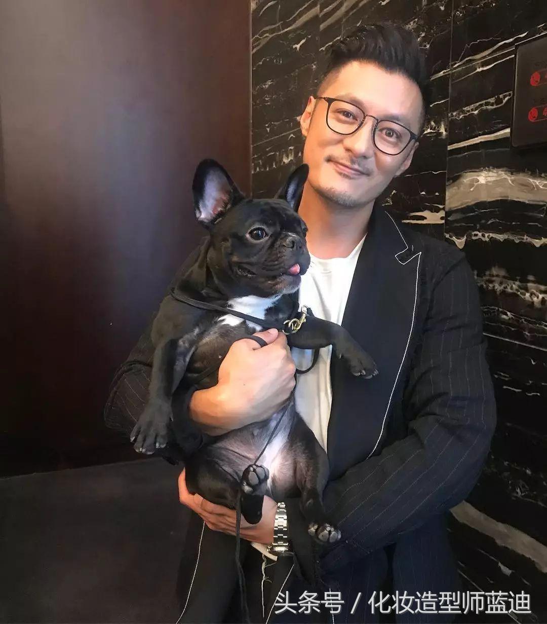 皮肤偏黑的男生怎么穿搭才好看,180皮肤黑的男生怎么搭配