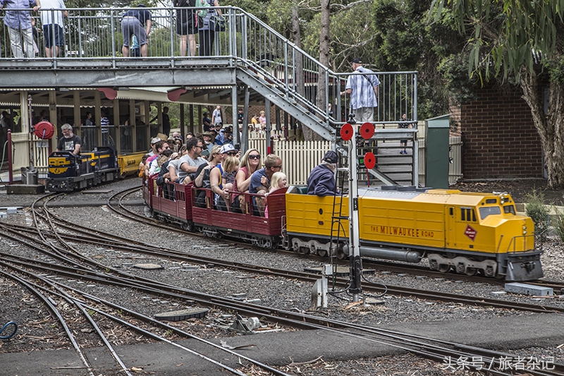 铁轨小火车亲子乐园,钻石铁轨迷你世界