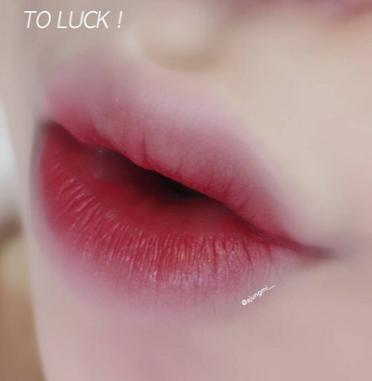 魅可蜜桃乌龙口红色号推荐,魅可rubywoo是蜜桃吗