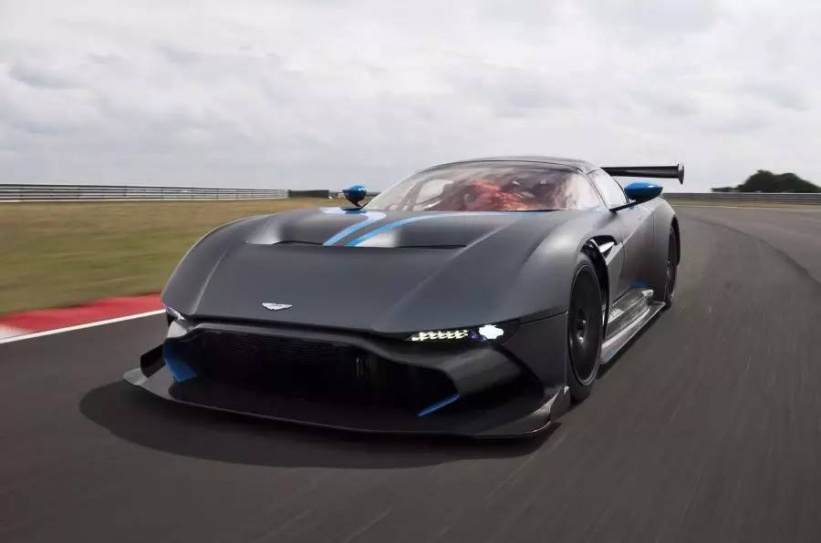 车闻联播安全车出来！别出来！