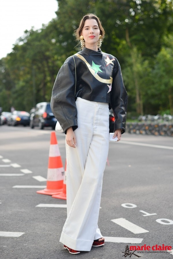 还没high够就要乖乖上班你的假期穿美裙我偏要任性的“裤潮”一回！