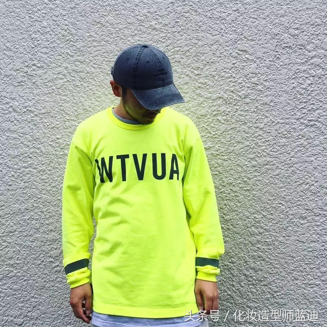 皮肤偏黑的男生怎么穿搭才好看,180皮肤黑的男生怎么搭配