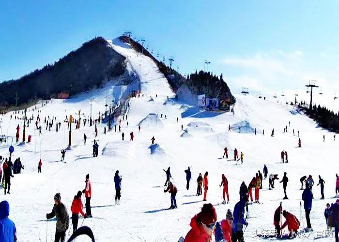 小泥人携手山泰生态园滑雪场提供电子票分销微信营销小程序VR服务