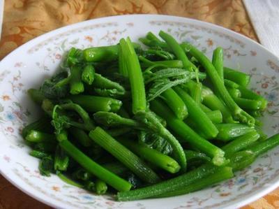 南瓜好处多冬季要常吃营养丰富,南瓜是老少皆宜的滋补佳品