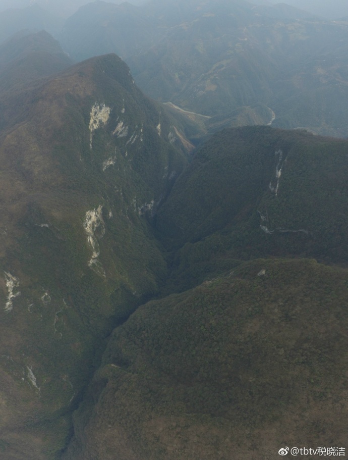 探索湖北五峰虎眼天坑,湖北天坑未解之谜