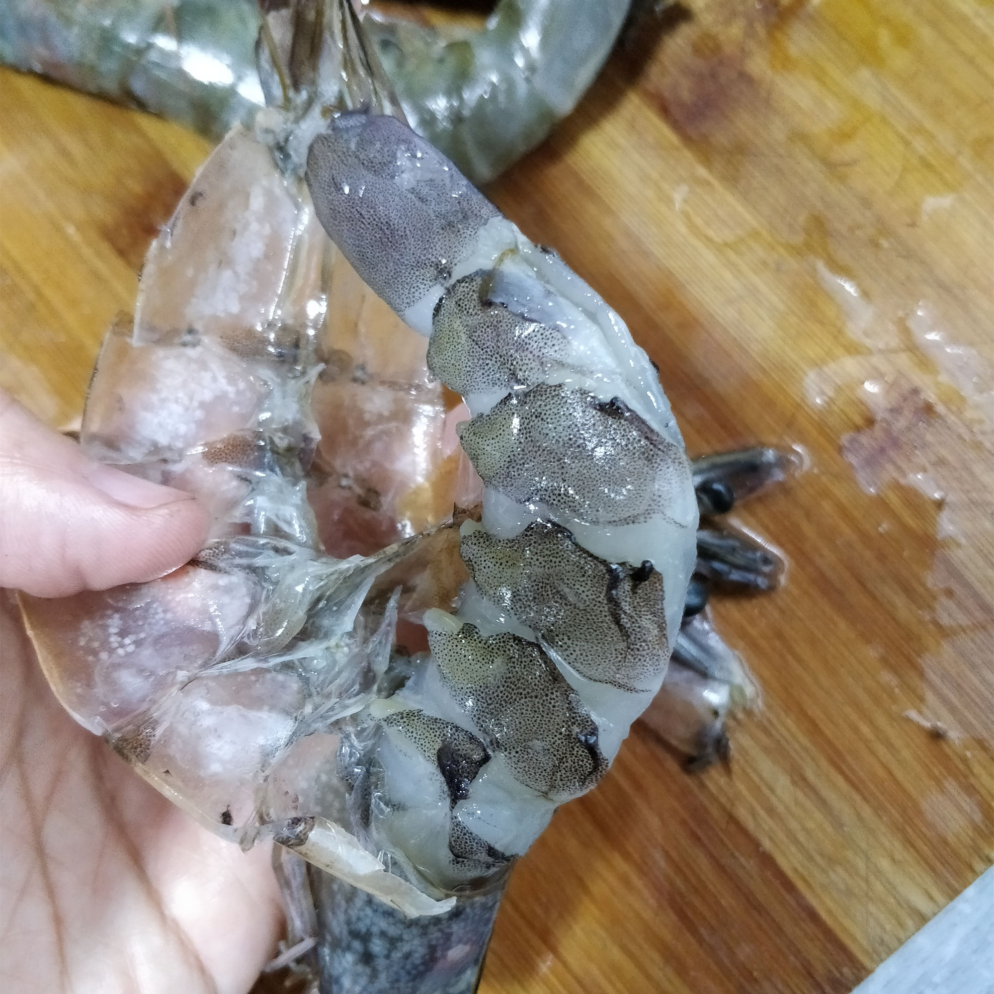 用我的窍门,扒虾壳特快,开背去沙线,一步到位不浪费