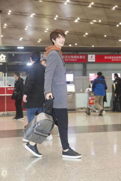 时尚潮人必入手的鞋子,最新明星同款潮鞋