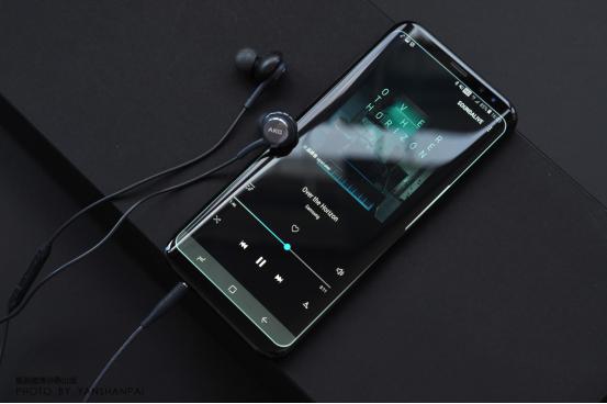 三星s8还会再战一年吗,三星s8的最大亮点