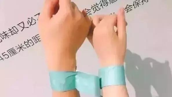 暴雪天，魔都点击量最高“双人展”陪你抗雪，强势回归，脑洞更大