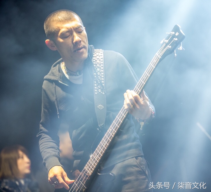 高宇峰贝斯怎么样,高宇峰贝斯电子摇滚