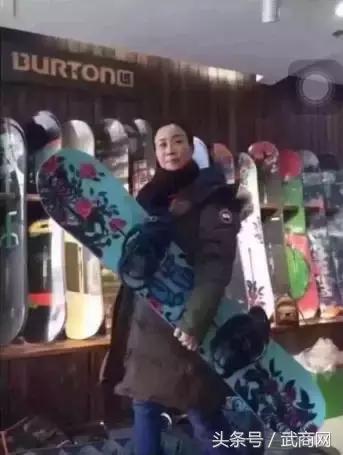 这些大咖爱穿的“鹅”,普通人如何买得更专业