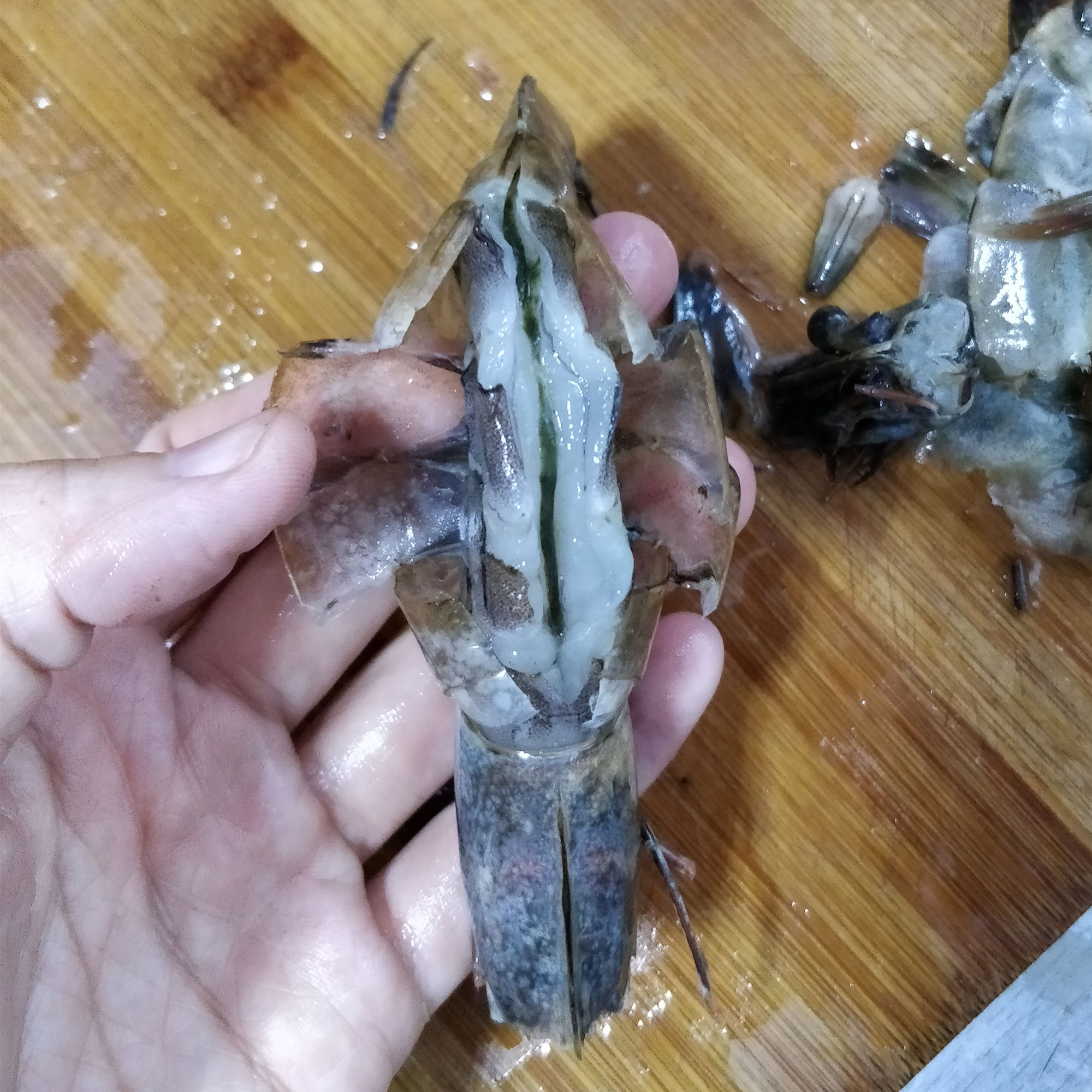 用我的窍门,扒虾壳特快,开背去沙线,一步到位不浪费