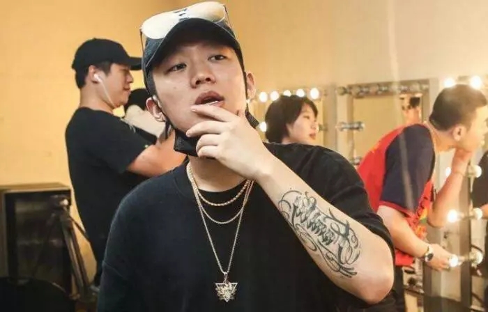 朱梓骁陈学冬小号,朱梓骁陈学冬什么关系