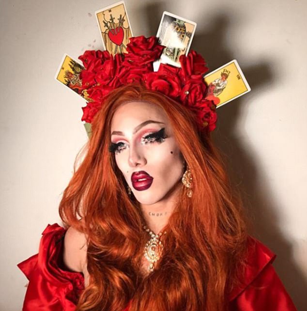 英国女人仿妆小丑女,英国恶女人仿妆