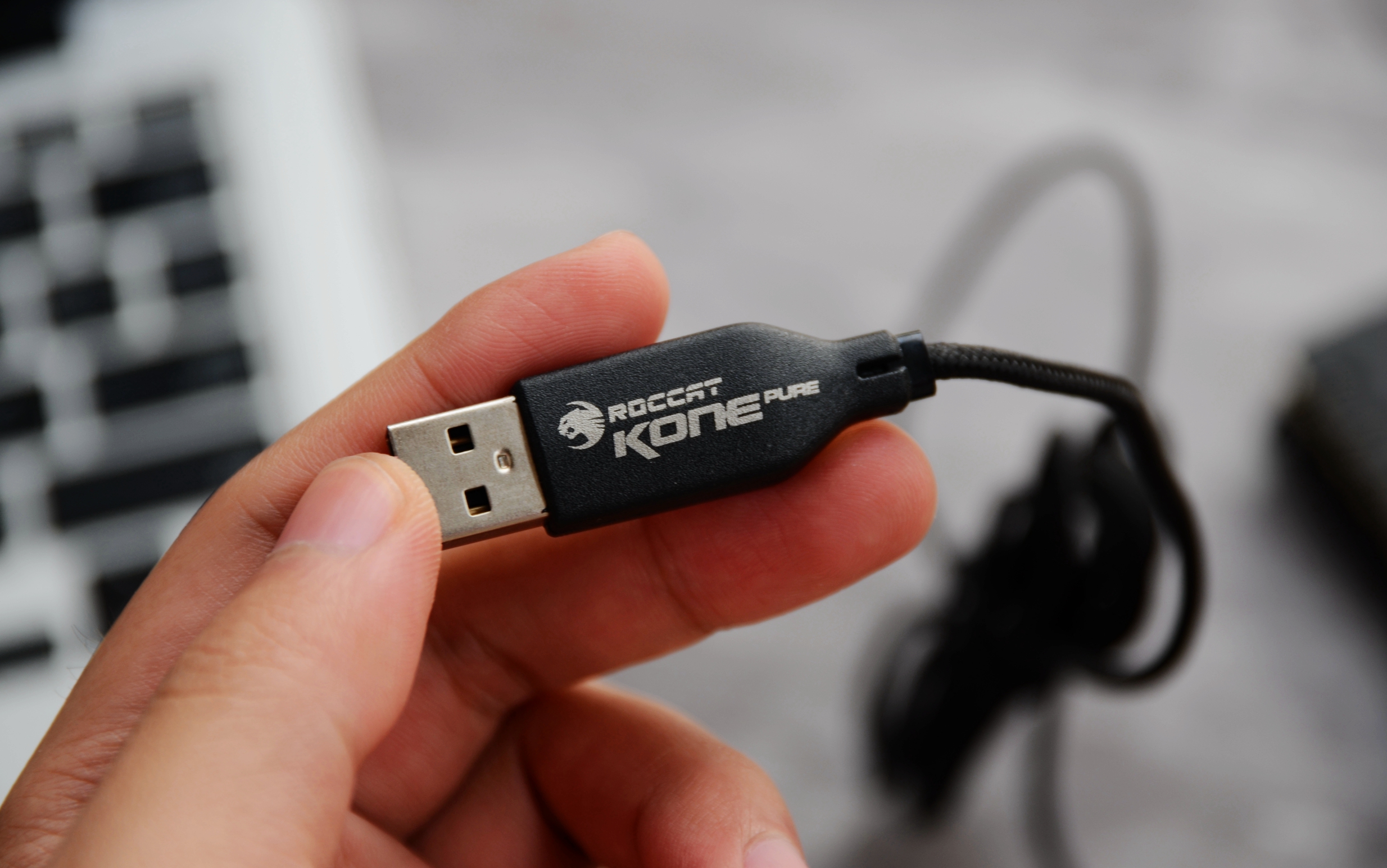 冰豹konepure鼠标怎么拆,冰豹konepure怎么样