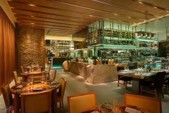 拉斯维加斯旅游吃饭 (拉斯维加斯赌城游记)