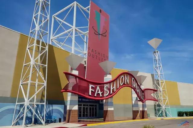 拉斯维加斯旅游吃饭 (拉斯维加斯赌城游记)