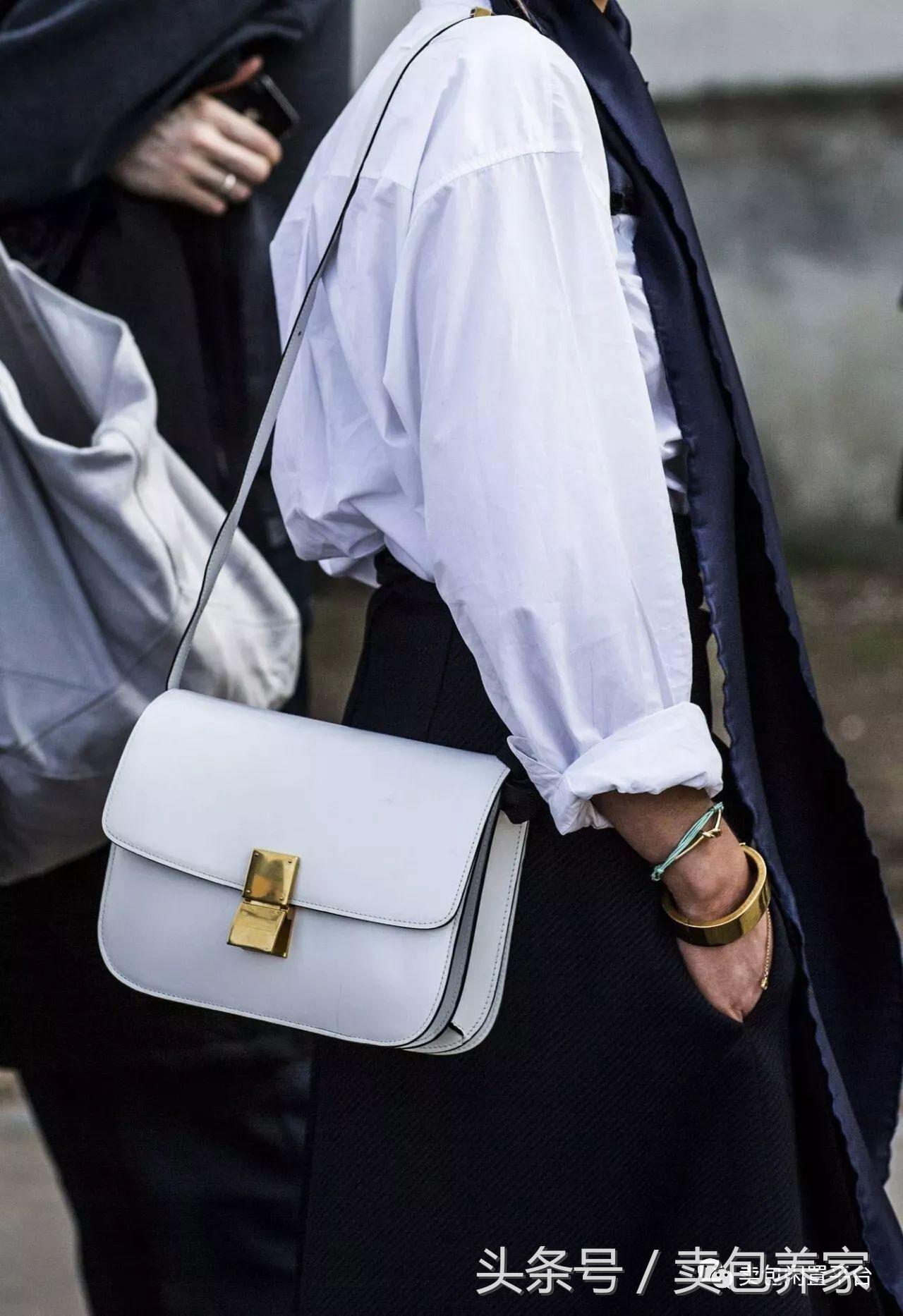 油腻辛辣反义词,油腻的同义词有哪些