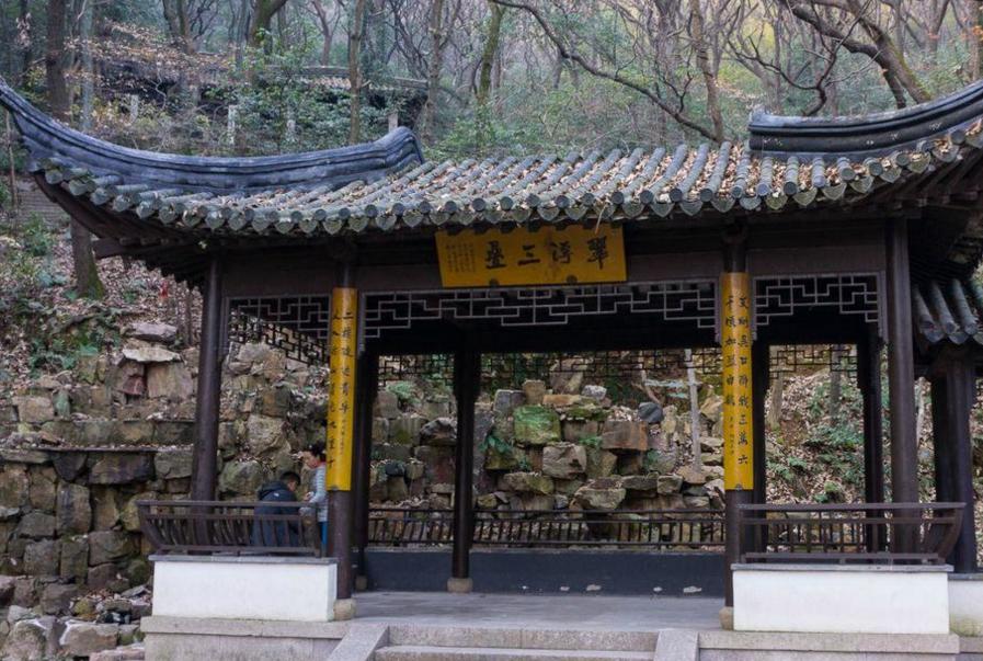 穹窿山苏州徒步,穹窿山苏州什么地方