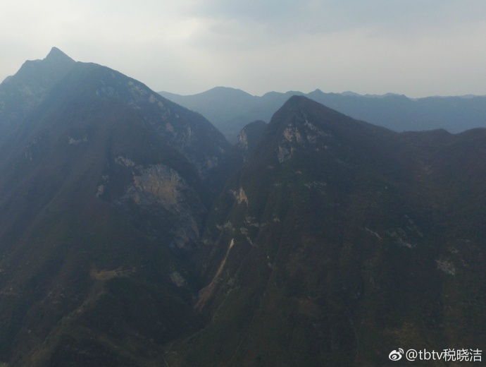 探索湖北五峰虎眼天坑,湖北天坑未解之谜