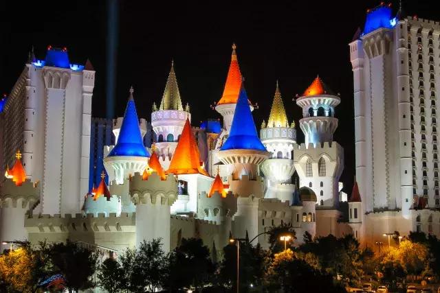 拉斯维加斯旅游吃饭 (拉斯维加斯赌城游记)