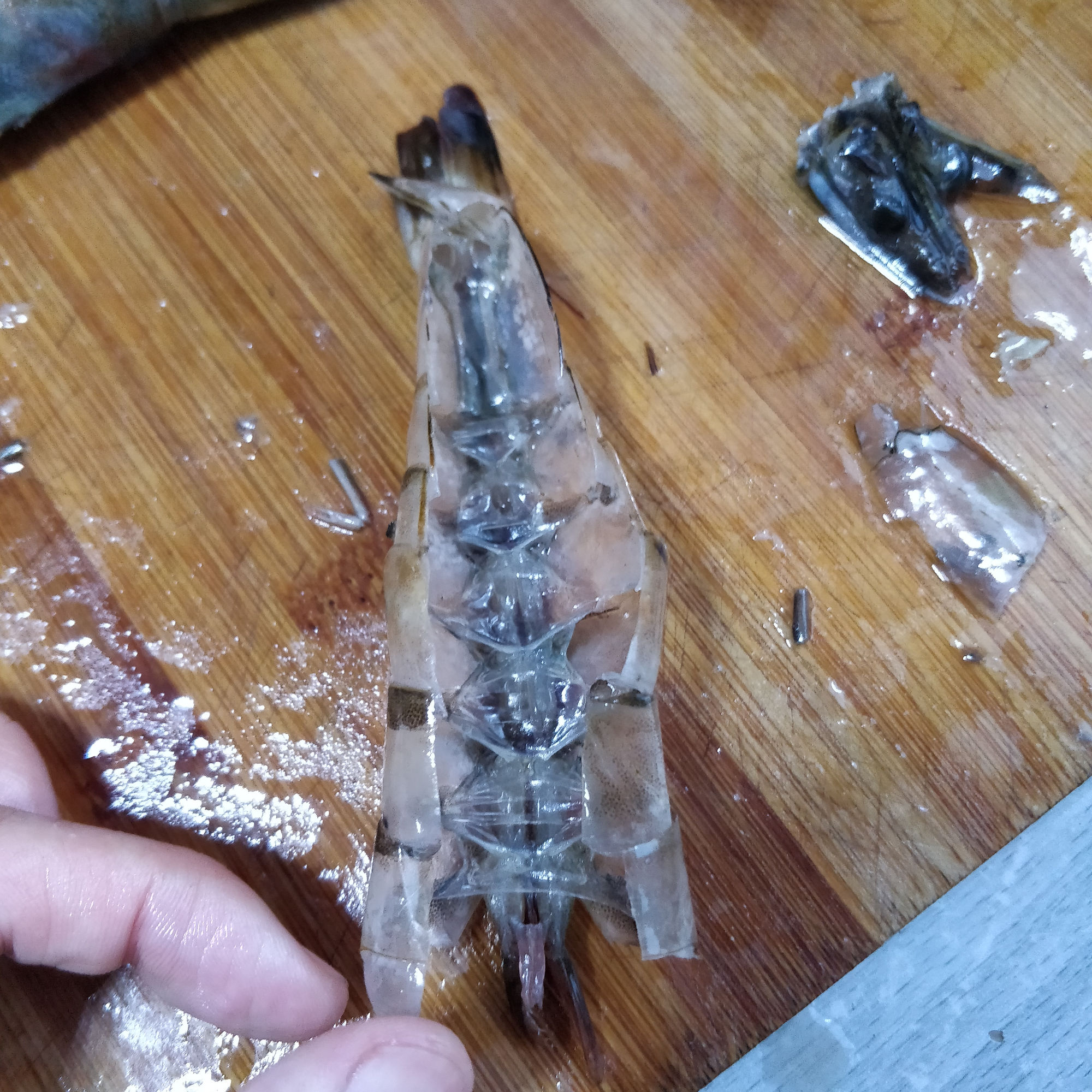 用我的窍门,扒虾壳特快,开背去沙线,一步到位不浪费