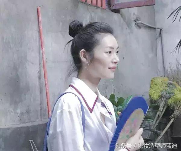 中短发扎丸子头怎么显丸子头小,减龄丸子头双丸子头