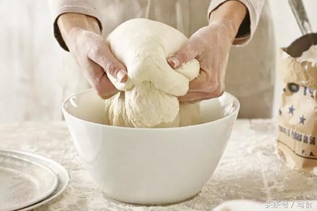 自己做的面包下面发不起来,做面包老是发不好啥原因