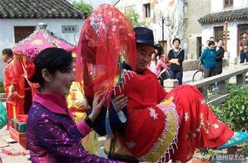 徐州市区的彩礼大概多少钱,徐州彩礼十个十具体是什么