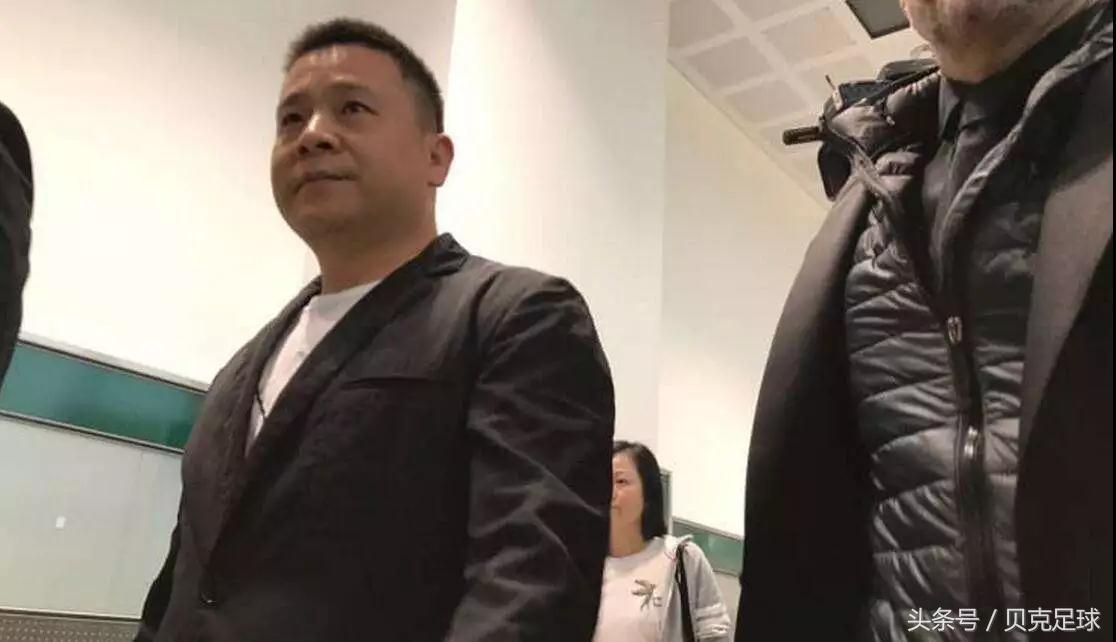 输球！*款贷**！负债！入主米兰的李哥，是足坛的贾跃亭？
