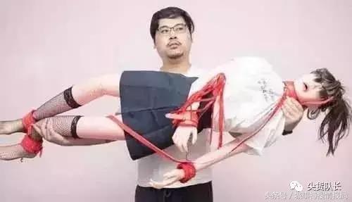 “自从入了情趣体验师这一行,我的身体快被榨干了……”