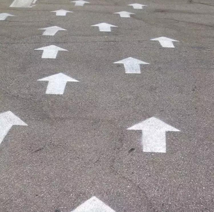 井盖虽然天天见，但不是所有人都能发现它的美