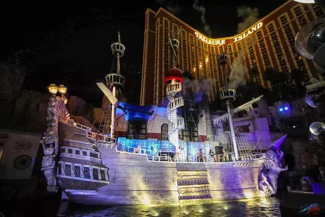 拉斯维加斯旅游吃饭 (拉斯维加斯赌城游记)