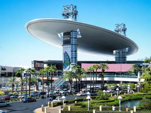 拉斯维加斯旅游吃饭 (拉斯维加斯赌城游记)