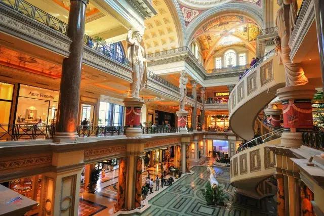 拉斯维加斯旅游吃饭 (拉斯维加斯赌城游记)