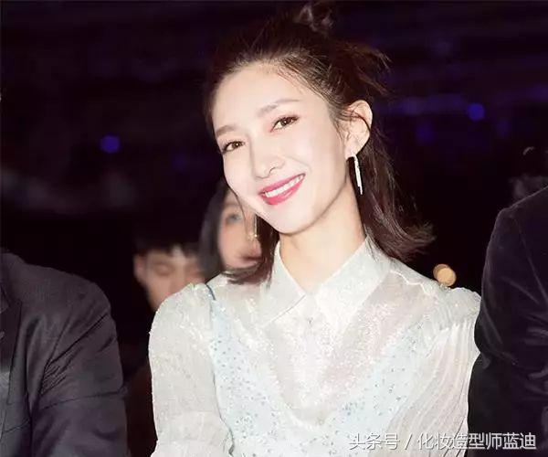 中短发扎丸子头怎么显丸子头小,减龄丸子头双丸子头