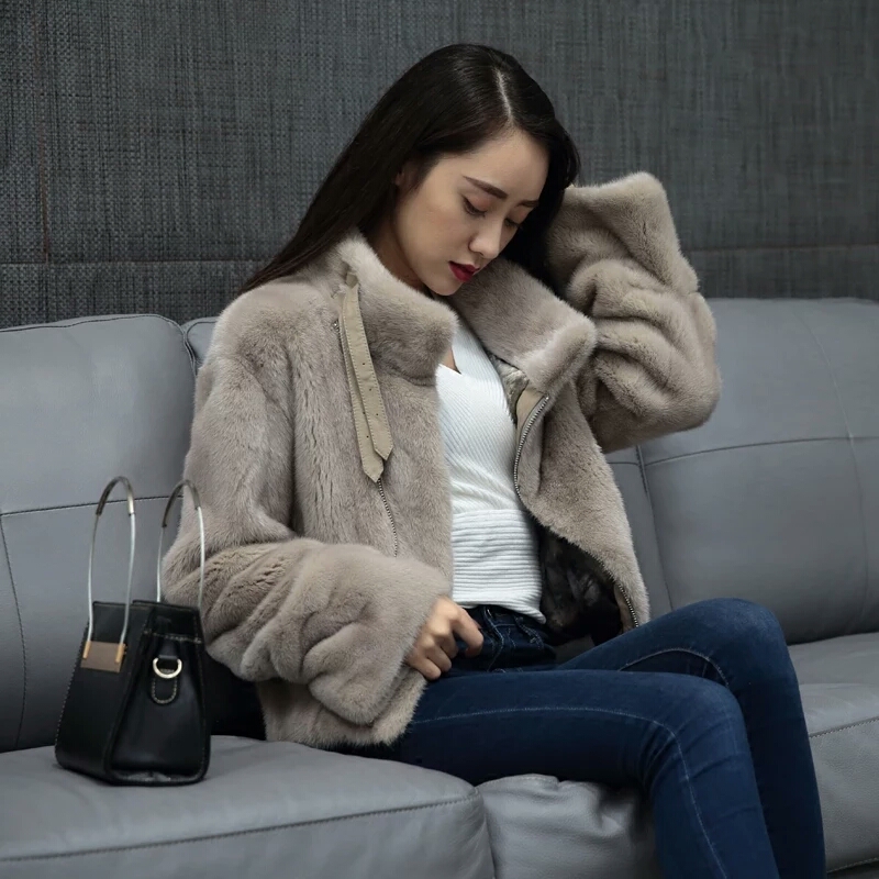 貂皮大衣怎么清洗,用雪清洗貂皮大衣可以吗