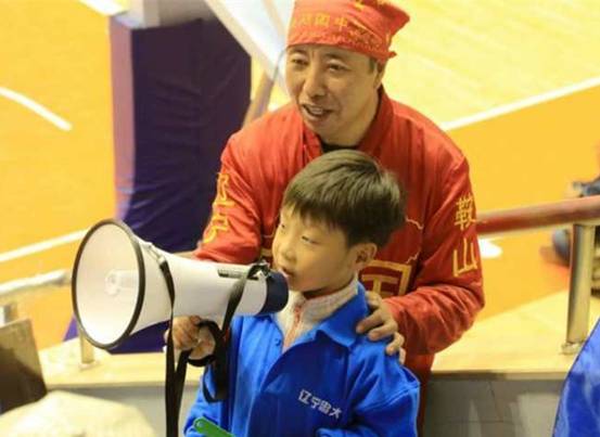 鞍山球迷罗西,鞍山球迷