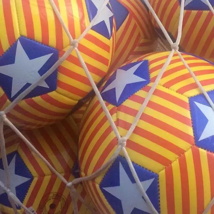 井盖虽然天天见，但不是所有人都能发现它的美