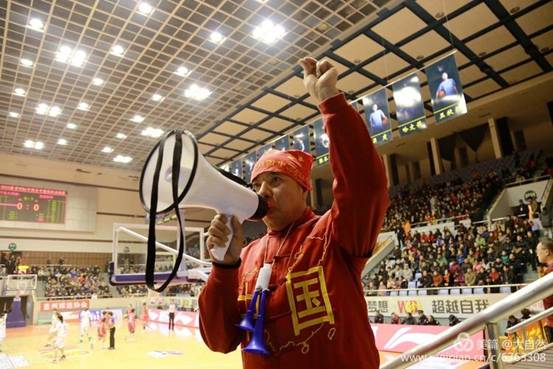 鞍山球迷罗西,鞍山球迷