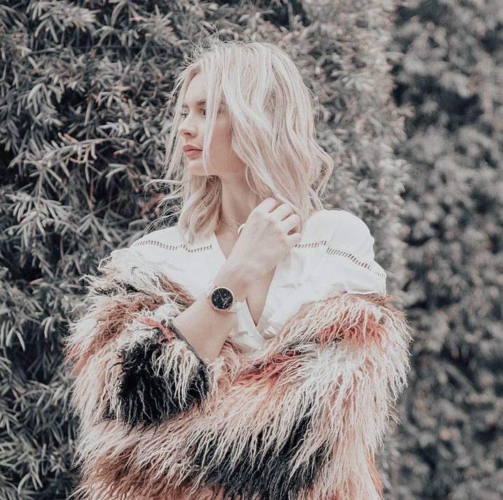 日本卖到缺货的AllyDenovo神秘星夜双錶带錶款台湾可以直接买