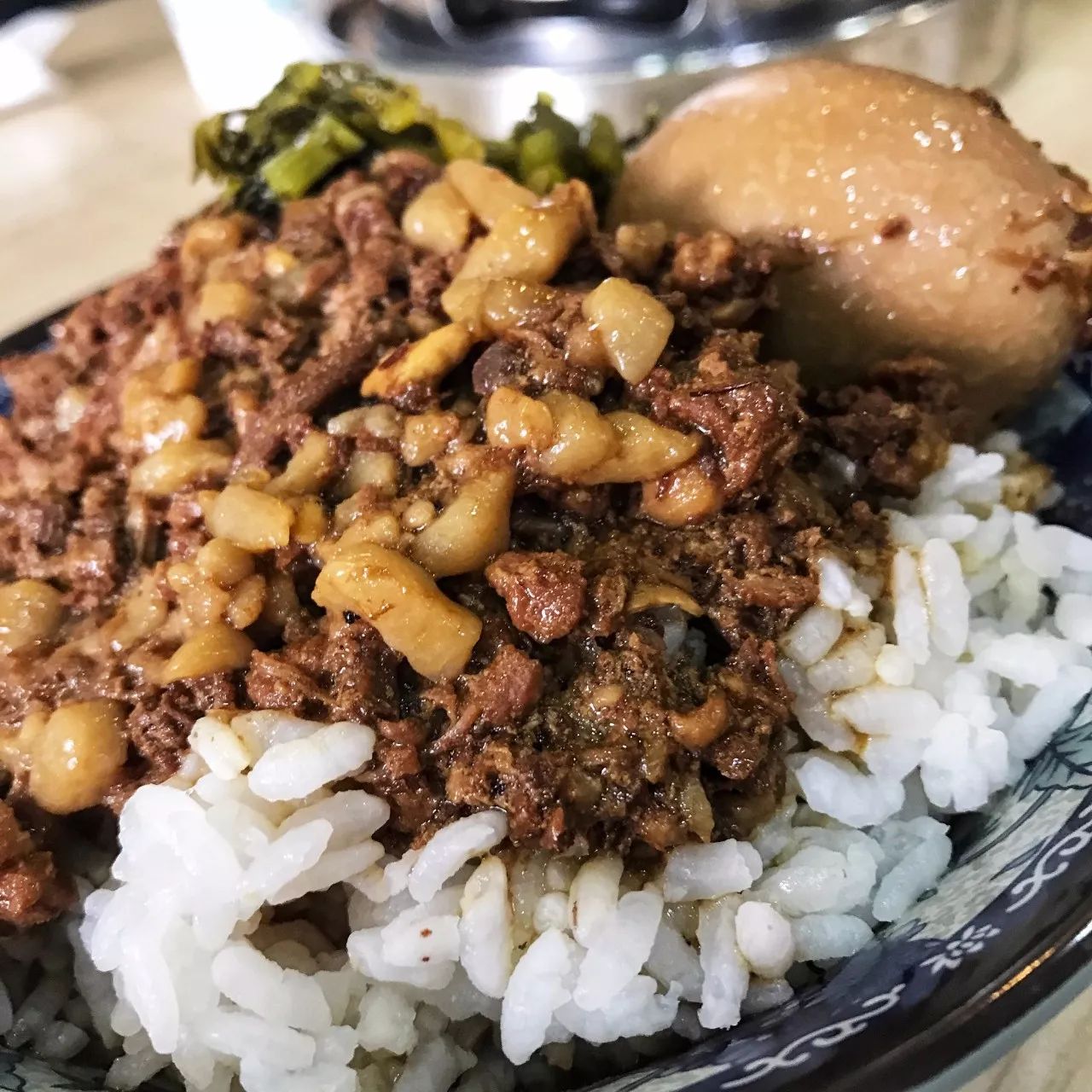 南京有名的新街口小吃街,南京新街口明瓦廊美食街旅馆